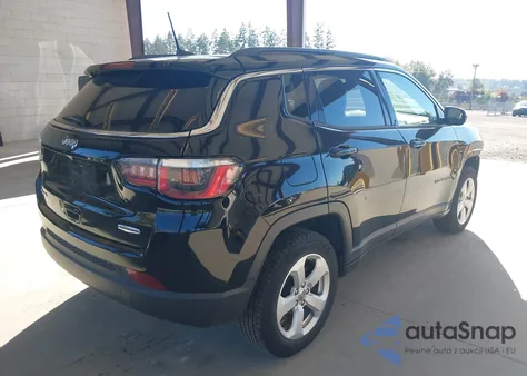 2019 Jeep Compass Latitude 4X4 из США, поврежденный, VIN 3C4NJDBB2KT650561